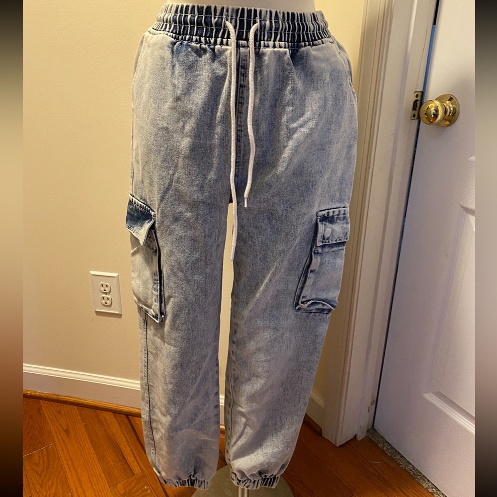 Forever 21 jeans. Cargo jeans.